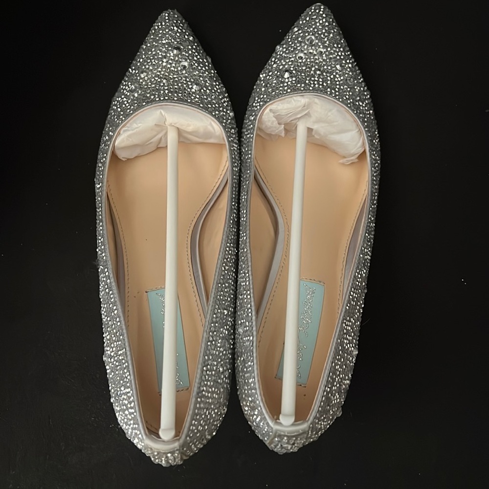 Blue by Betsey Johnson silver rhinestone pumps